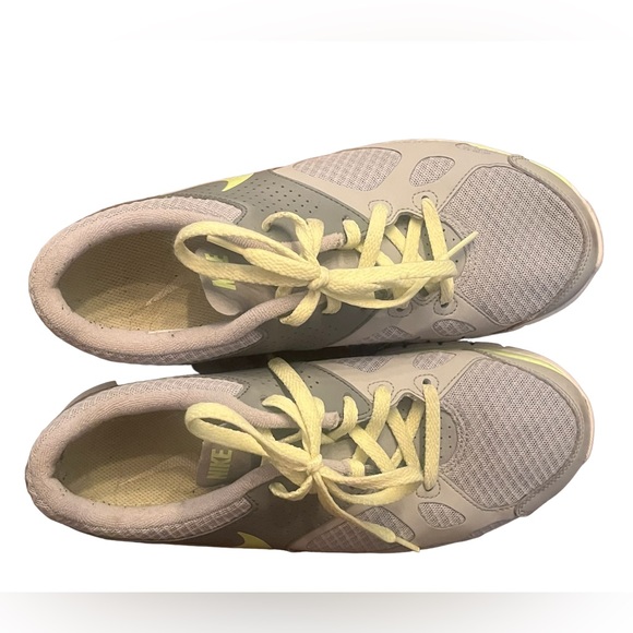 Women’s NIKE Flex Shoes size 8.5 - Picture 2 of 7